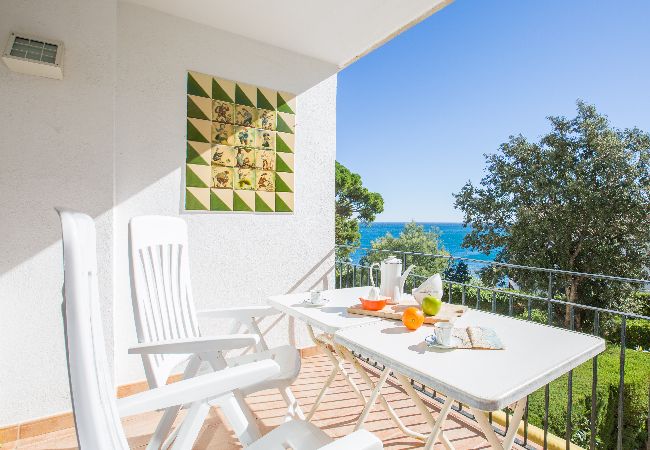 Apartamento en Calella de Palafrugell - 1ROCM 1D - Apartamento para 5 personas con terraza a solo 150m de la playa de Calella de Palafrugell