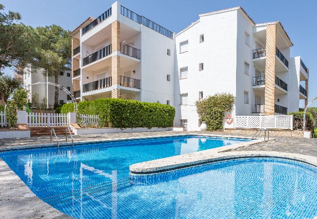  à Llafranc - 1OREN 01 - Appartement simple avec piscine commune situé à quelques minutes à pied de la plage de Llafranc