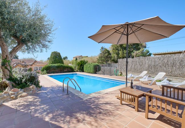 villa à Blanes - 2FRA02 - Maison avec piscine privée dans une zone residentielle